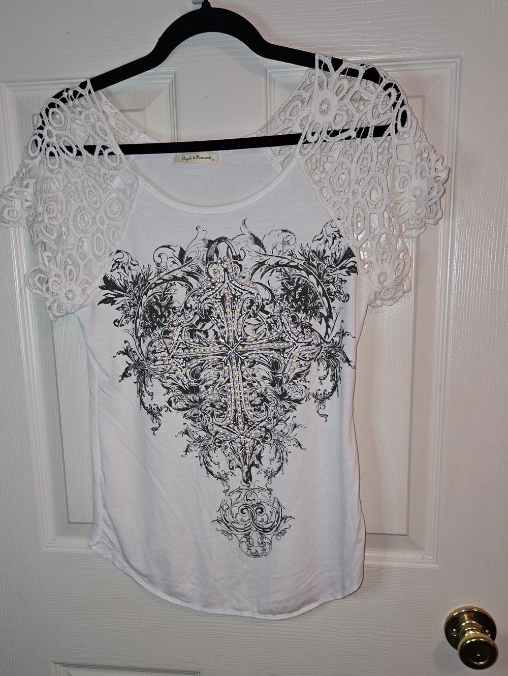 Angels & Diamonds White Lace-Sleeve Cross Graphic Tee